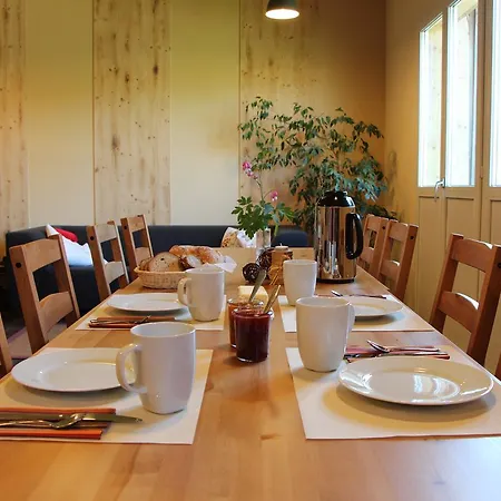 霍夫吉纽思住宿加早餐旅馆 住宿加早餐酒店 Ganterschwil